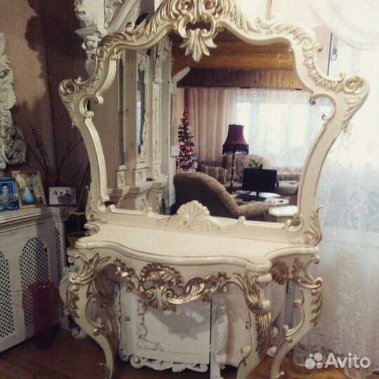 Стол консоль с рамой