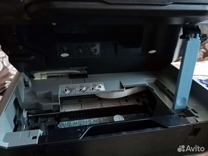 Цветной лазерный принтер canon