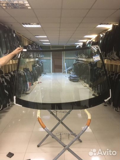 Лобовое стекло Тойота Марк 2 / Чайзер