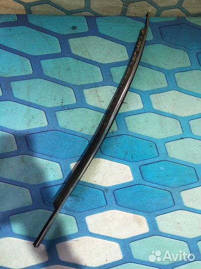 Накладка двери передней правой 30661284