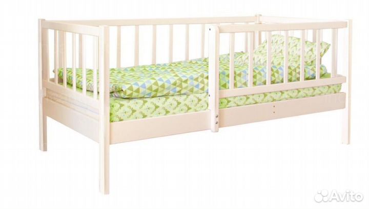 Кроватка Лисенок для малыша из массива высокий бор