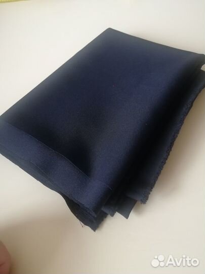 Отрез костюмной ткани 1м