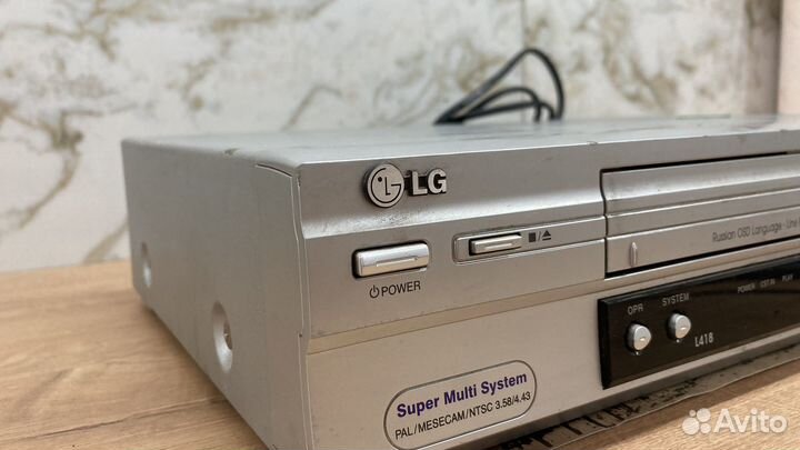 Видеомагнитофон lg