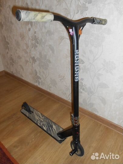 Трюковой самокат Explore Crocco