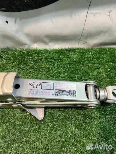 Домкрат Honda Fit Shuttle GG8 L15A 2013