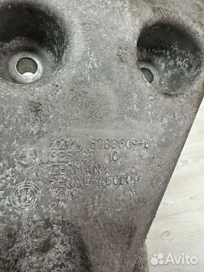 Несущий кронштейн двигателя левый правый N20B20