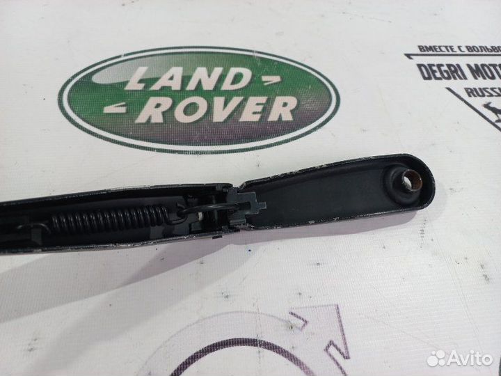 Поводок стеклоочистителя передний левый Volvo V70