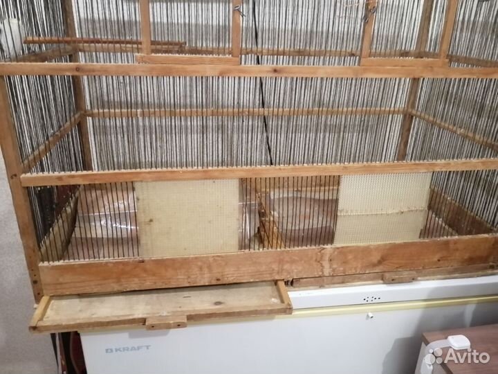Большая клетка для птиц