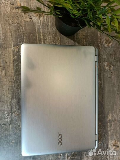 Ноутбук Asus e3-111
