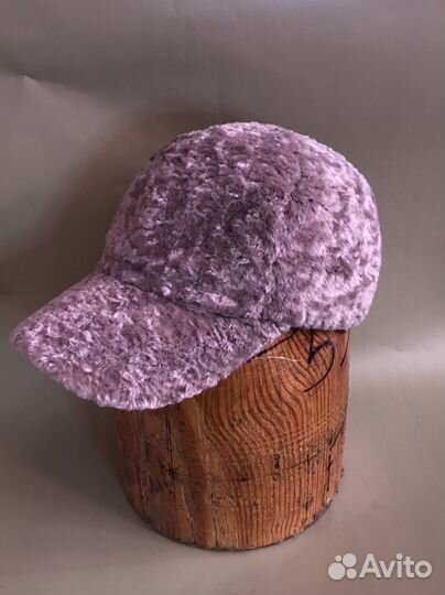 Кепки из экомеха новые ручная работа