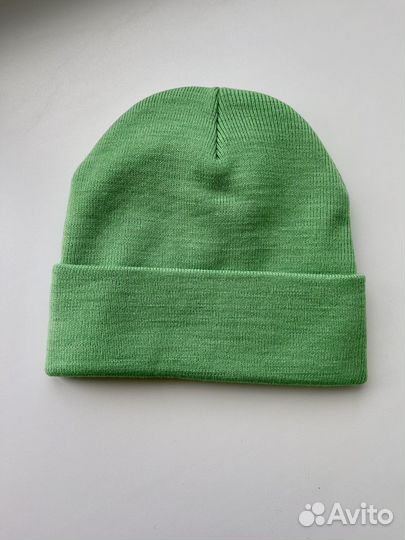 Женская Зеленая шапка-бини. Новая