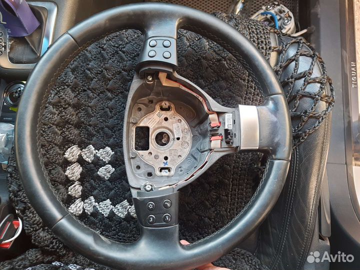 Руль volkswagen tiguan 1