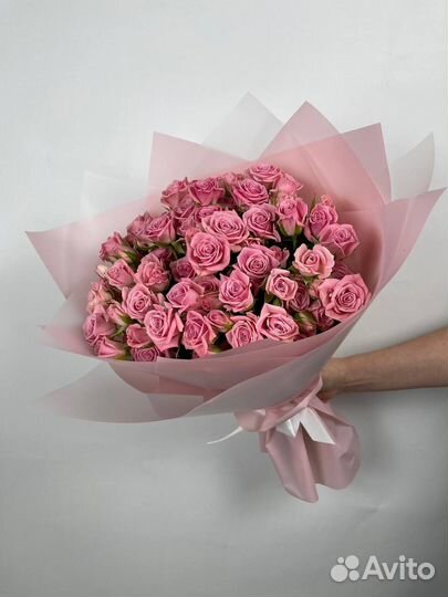 Букет кустовые розы