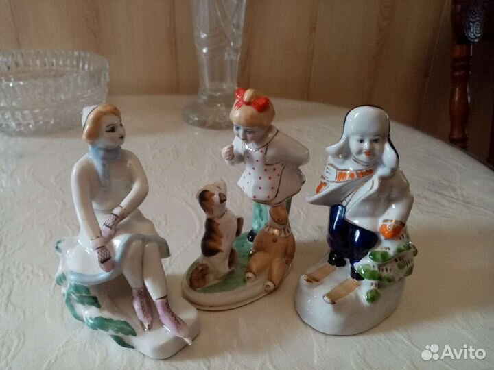 Фарфоровые статуэтки