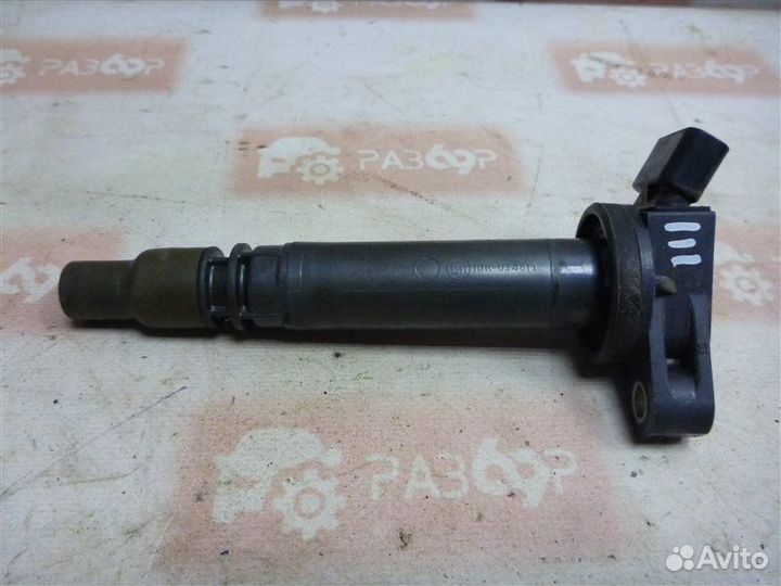 Катушка зажигания Toyota Rav4 ASA44 2AR 2013