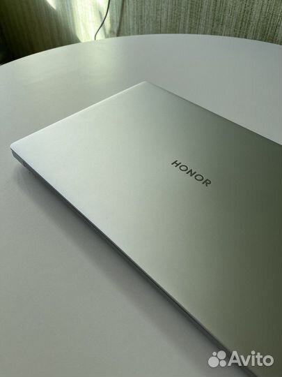 Ноутбук Honor magicbook 16