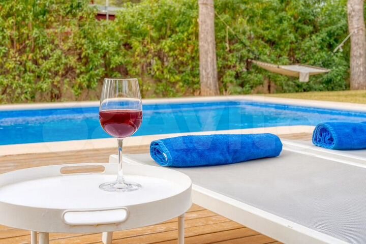 Гостиница, 320 м²