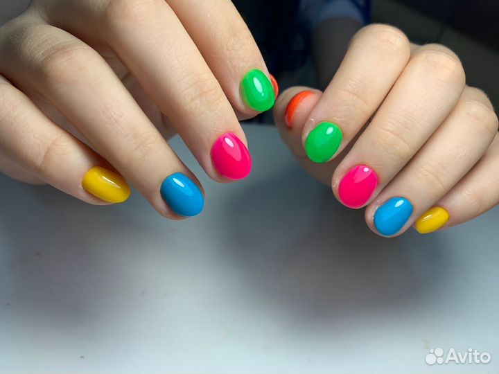 Маникюр и педикюр бесплатно