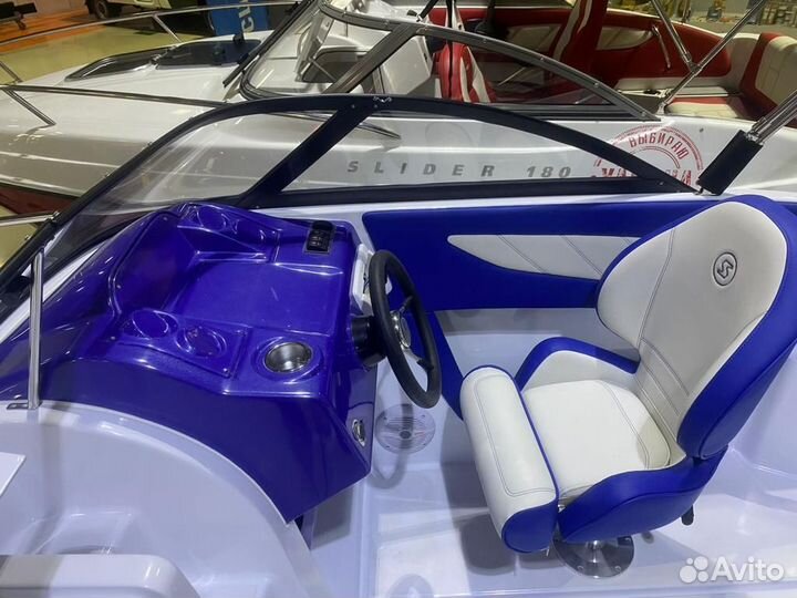 Лодка катер Слайдер 180 пассажировместимость 7 чел