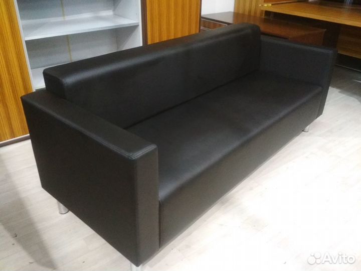Новый офисный диван (экокожа) Д3М