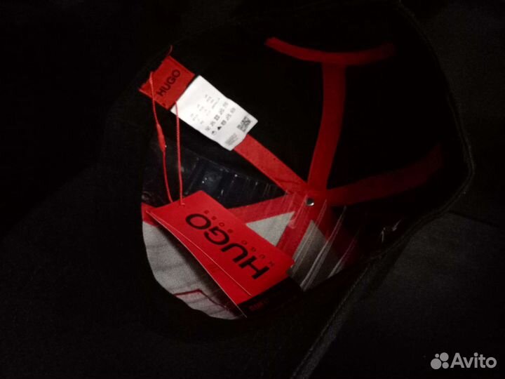 Кепка, бейсболка hugo