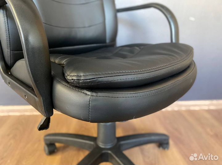 Компьютерное кресло. Доставка