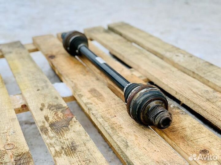 Приводной вал задний правый Porsche Macan 95B 2016