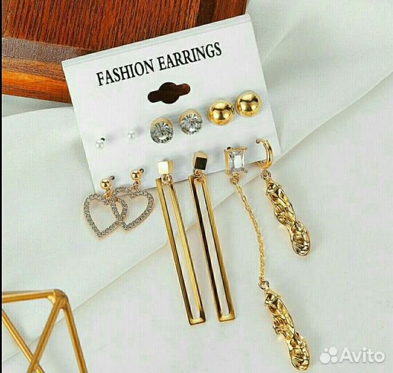 Набор серёжек новый