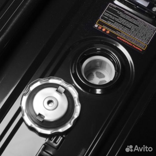 Бензиновый генератор Huter DY8000LX, объем бака 25