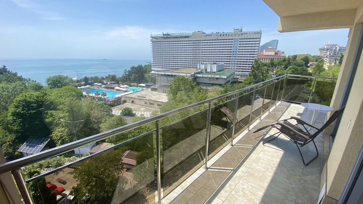 3-к. квартира, 100 м², 8/12 эт.