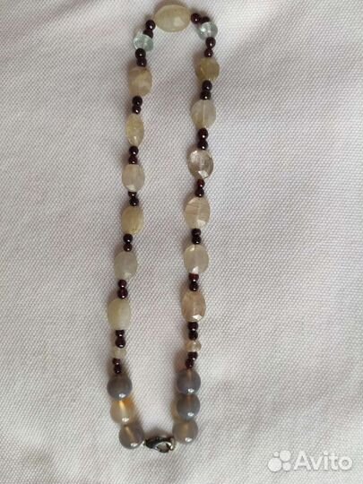 Бусы из натуральных камней