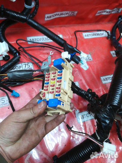 Коса под торпедо Nissan Note E12 HR12DDR