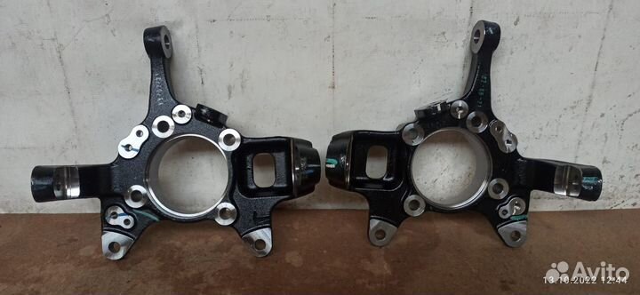 Поворотный кулак Mitsubishi Pajero Sport