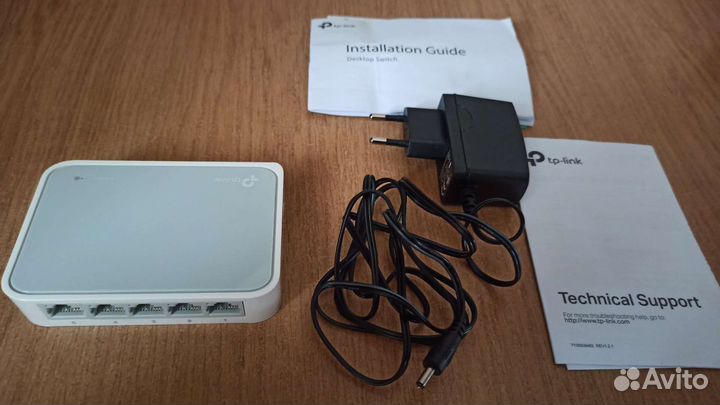 Коммутатор tp-link TL-SF1005D новый