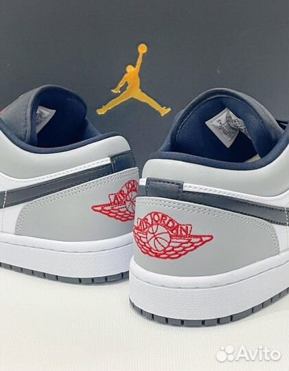 Nike Air Jordan 1 Low Light Smoke Grey Оригинал