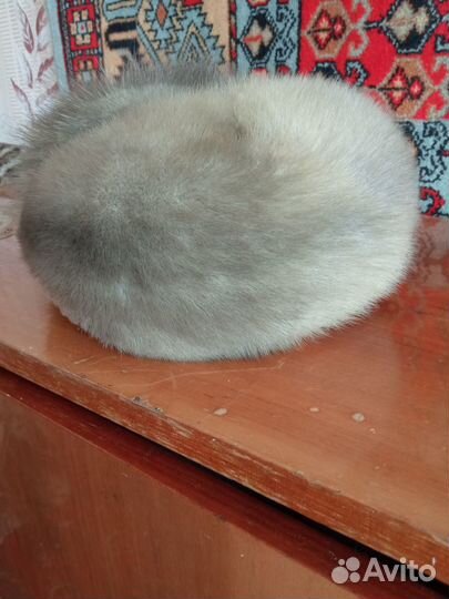 Женский норковый берет, мужские шапки