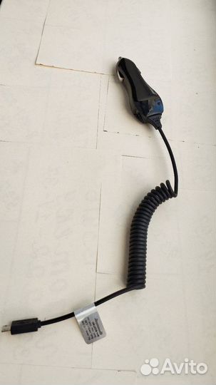 Автомобильное зарядное устройство