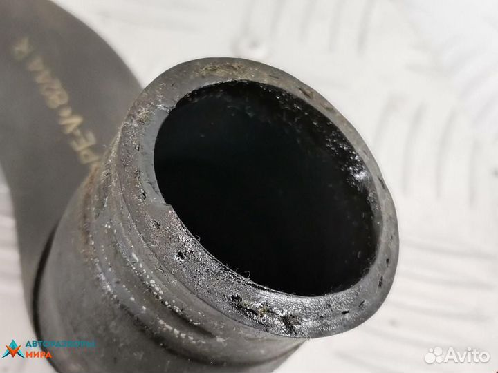 Патрубок радиатора Volkswagen Polo 3 рест. 2002