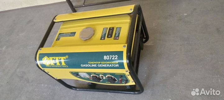Бензиновый генератор