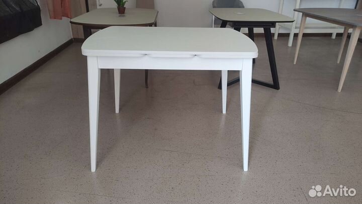 Стол Орлеан