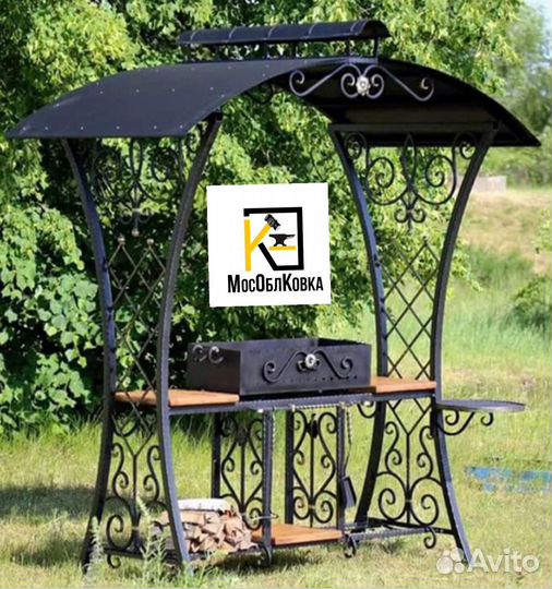 Мангал с крышей и печью для казана