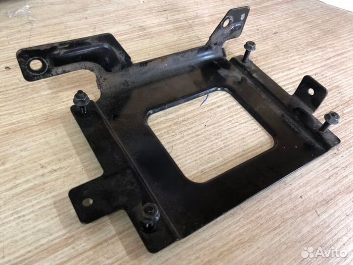 Кронштейн Ssangyong Kyron