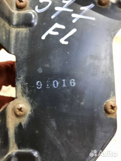 Мотор стеклоочистителя передний левый Nissan