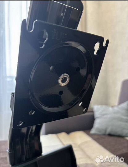 Кронштейн для монитора