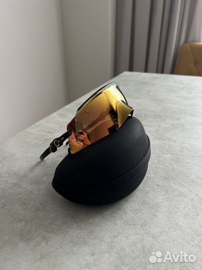 Солнечные очки Oakley Kato prizm 24K