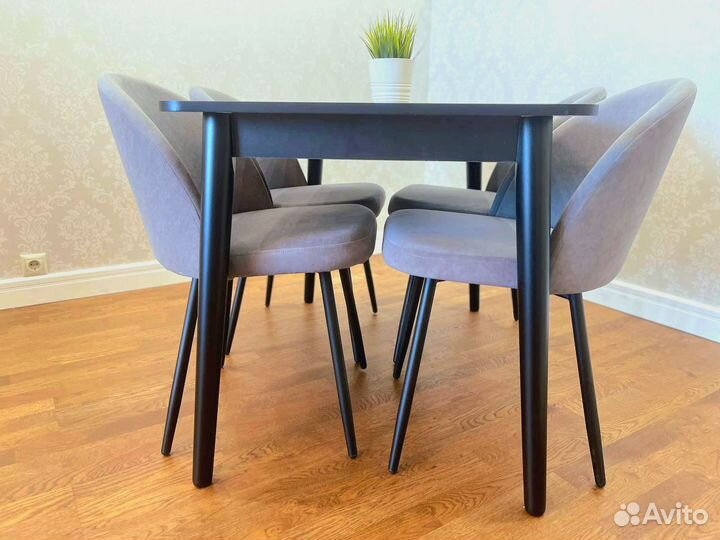 Кухонный стол