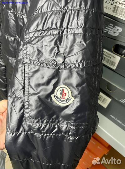 Легкая ветровка Moncler