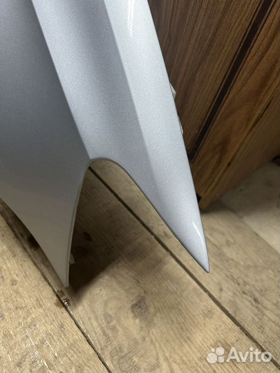 Крыло переднее право Polo оригинал