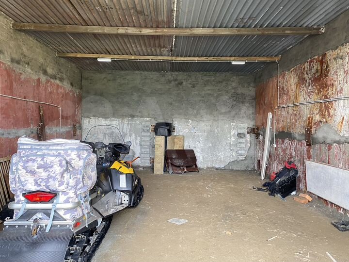 Гараж, > 30 м²