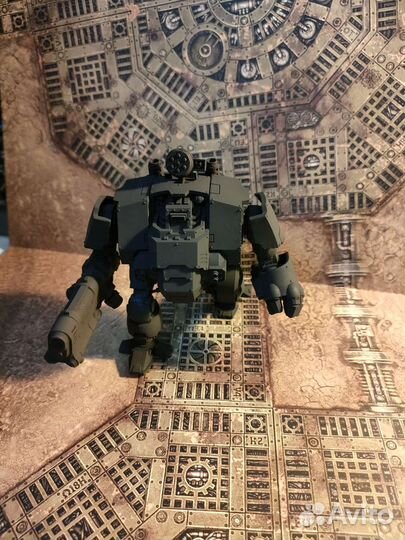 Warhammer space marines Redemptor Dreadnought
